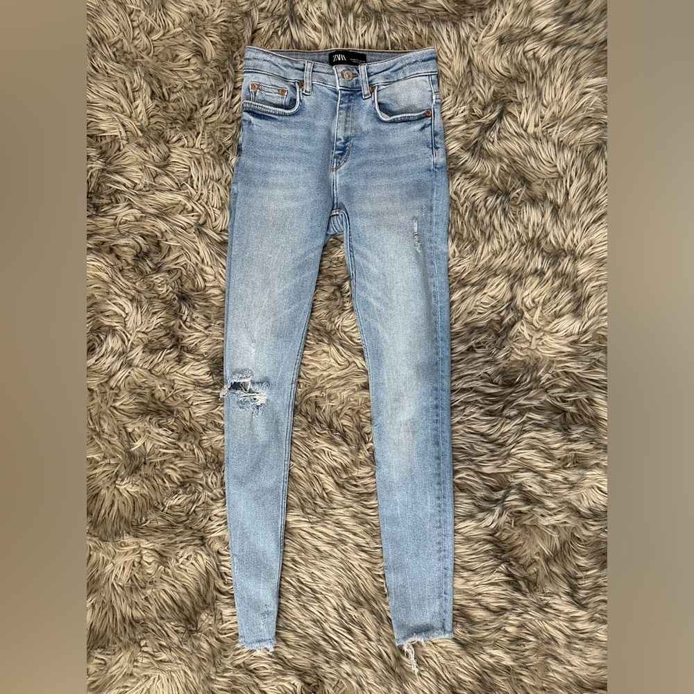 ZARA jeans in size 34
